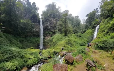 Wisata Air Terjun Watu Ondo